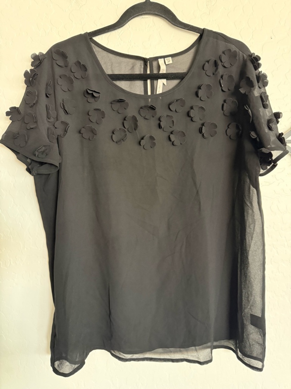 BELLATRIX Women’s Sheer Black Floral Appliqué Short Sleeve Blouse - XL